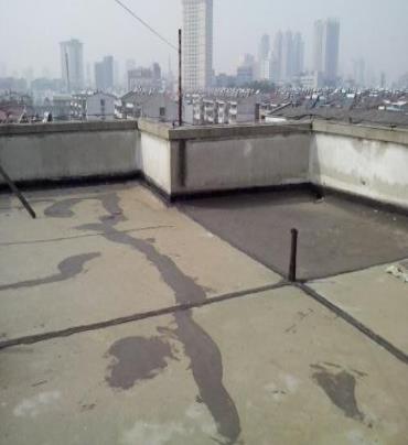 突泉漏水维修 楼顶漏水是什么原因，楼顶漏水维修方法是什么?